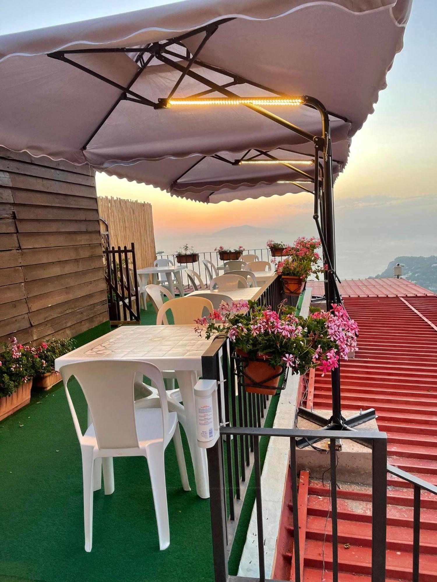 Le Ginestre Di Capri Bb & Holiday House アナカプリ エクステリア 写真
