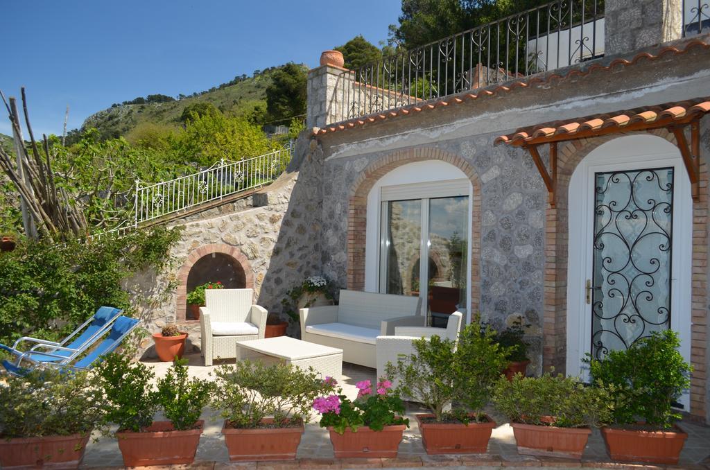 Le Ginestre Di Capri Bb & Holiday House アナカプリ エクステリア 写真