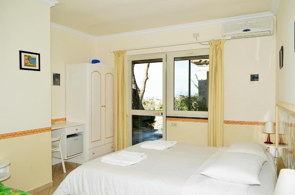Le Ginestre Di Capri Bb & Holiday House アナカプリ 部屋 写真