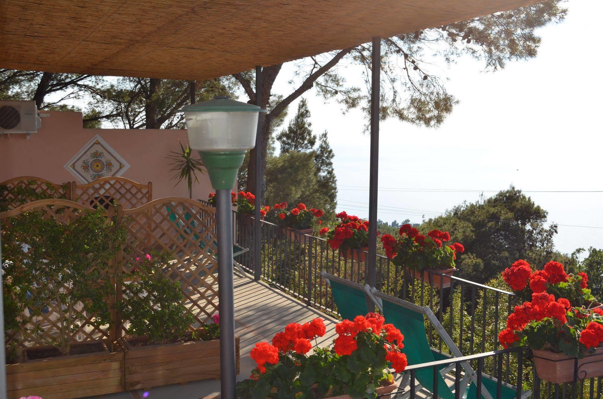 Le Ginestre Di Capri Bb & Holiday House アナカプリ エクステリア 写真